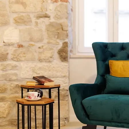 New, Modern Evala Apartment Split