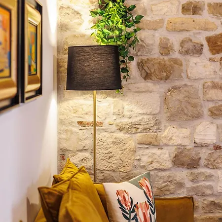 New, Modern Evala Apartment Split